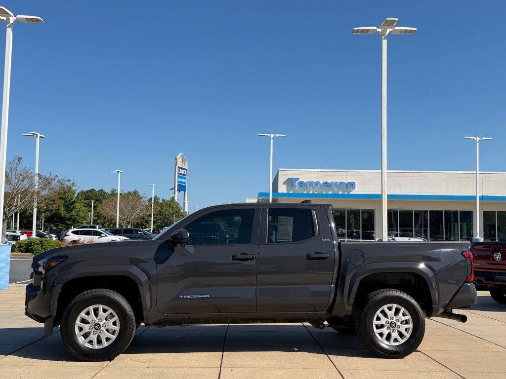 Used 2024 Toyota Tacoma SR5 RWD image 7