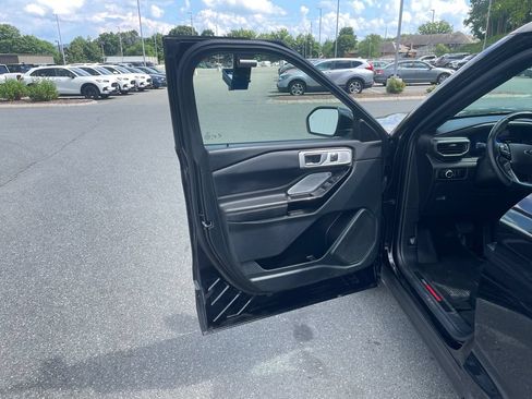 Used 2023 Ford Explorer ST w/ Equipment Group 401A AWD/4WD image 16