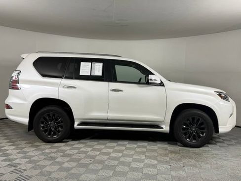 Used 2023 Lexus GX 460 Premium w/ Premium Package AWD/4WD image 10