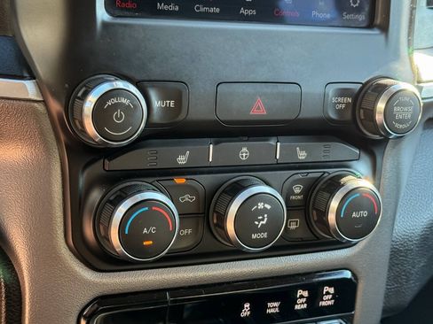 Used 2019 RAM 1500 Big Horn AWD/4WD image 37