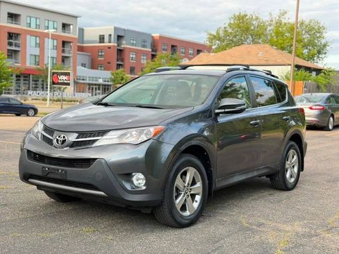 Used 2015 Toyota RAV4 XLE AWD/4WD image 3