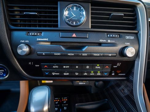 Used 2021 Lexus RX 450h AWD w/ Luxury Package image 23