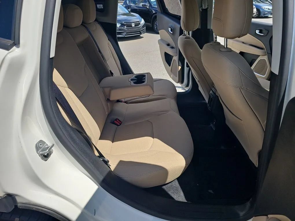 Used 2018 Jeep Compass Sport FWD image 19
