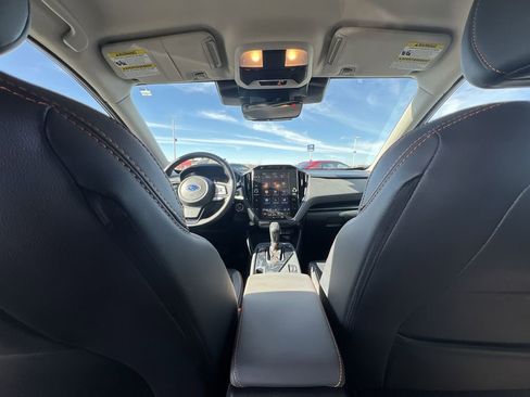 Certified 2025 Subaru Crosstrek 2.5i Limited w/ Crosstrek Mirror Package image 19