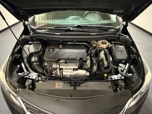 Used 2017 Chevrolet Cruze LS FWD image 16