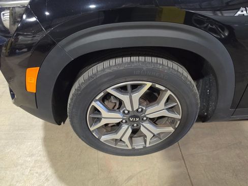 Used 2021 Kia Seltos EX AWD/4WD image 4