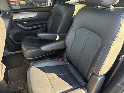 Certified 2024 MAZDA CX-90 3.3 Turbo w/ Preferred Package image 7