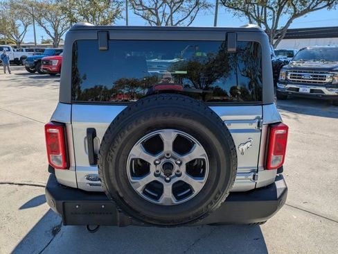 Used 2024 Ford Bronco Big Bend image 5