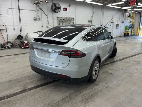 Used 2016 Tesla Model X 90D image 2