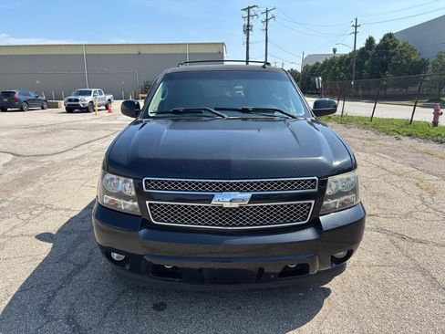 Used 2013 Chevrolet Suburban LS w/ Texas Edition RWD image 8