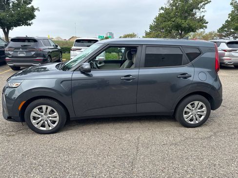 Used 2020 Kia Soul LX FWD image 6