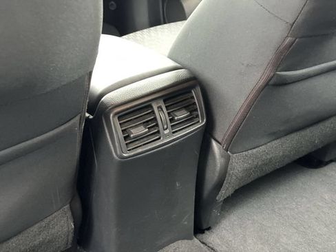 Used 2017 Nissan Rogue S FWD image 13