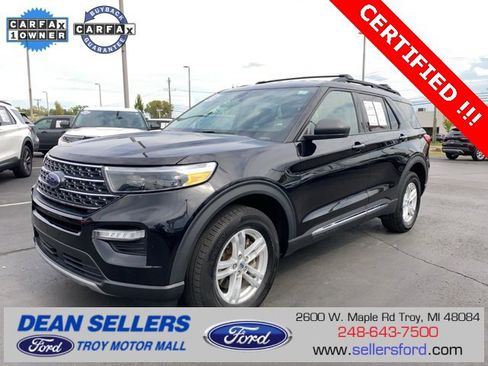Certified 2022 Ford Explorer XLT w/ Equipment Group 202A image 1