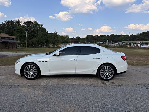 Used 2015 Maserati Ghibli RWD image 8