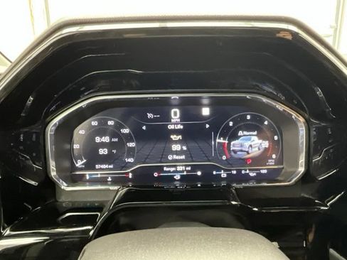 Used 2022 GMC Sierra 1500 SLT w/ SLT Convenience Package AWD/4WD image 9