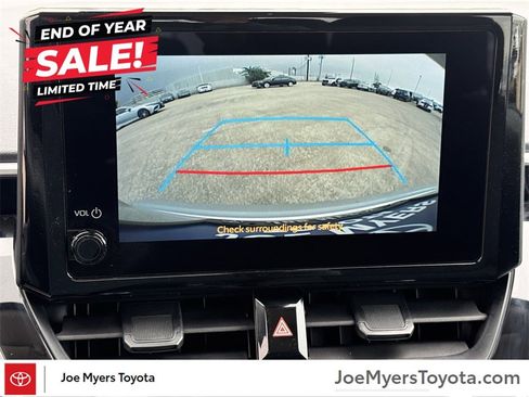 Used 2025 Toyota Corolla LE image 16