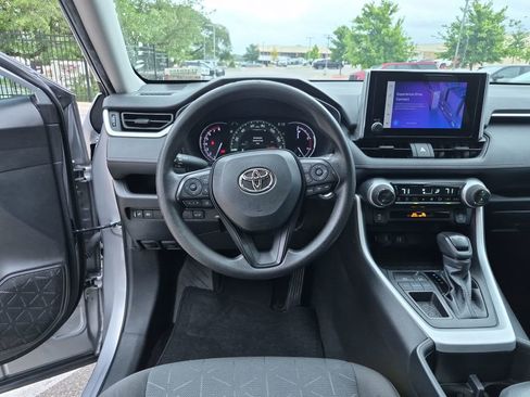 Used 2023 Toyota RAV4 XLE w/ Convenience Package FWD image 29