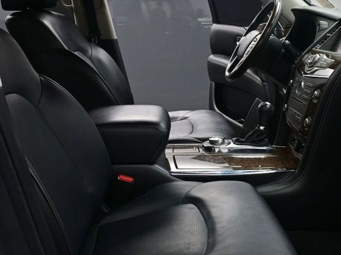 Used 2016 INFINITI QX80 4WD w/ Driver's Assistance Package image 17