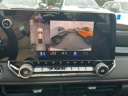 New 2026 Chevrolet Colorado Z71 w/ Technology Package image 26