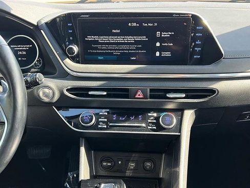 Used 2023 Hyundai Sonata Limited w/ Preferred Accessory Package image 28