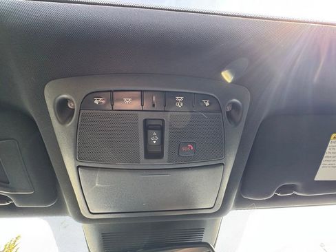 Used 2017 INFINITI Q60 Red Sport 400 image 24