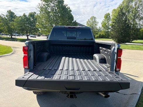 Used 2024 Chevrolet Silverado 2500 ZR2 w/ Technology Package AWD/4WD image 65