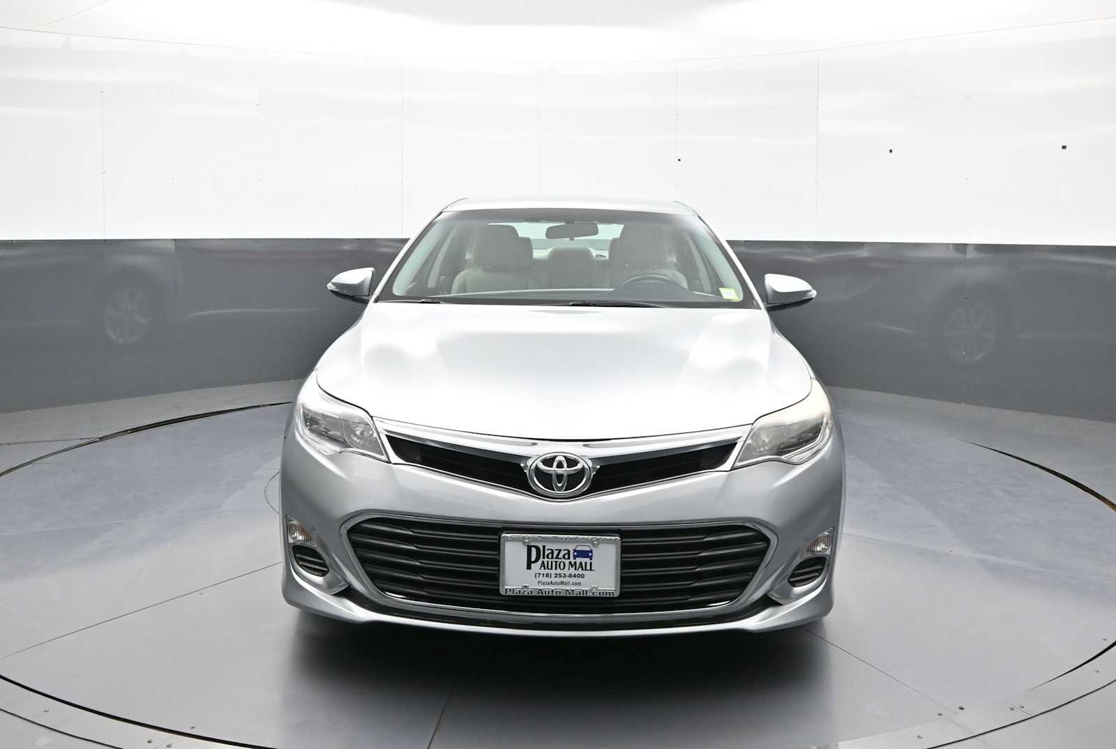 Used 2015 Toyota Avalon XLE FWD image 5