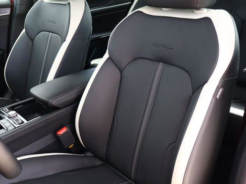 Used 2025 Kia K5 GT-Line w/ GT-Line Premium Package image 13