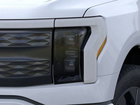New 2025 Ford F150 Lightning Lariat AWD/4WD image 18