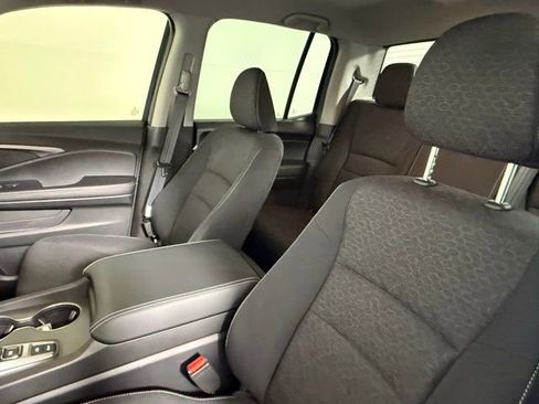 Used 2025 Honda Ridgeline Sport image 26