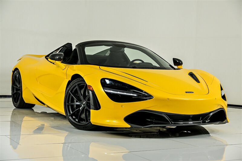 Used 2021 McLaren 720S Performance RWD image 2