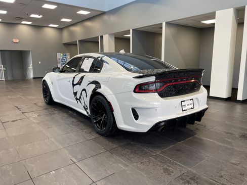 Used 2022 Dodge Charger SRT Hellcat w/ Harman/Kardon Audio Group RWD image 9