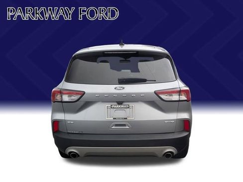 Used 2021 Ford Escape SE image 6