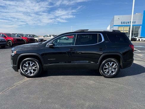 Used 2023 GMC Acadia SLT w/ Technology Package image 2