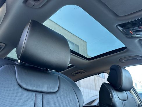 Used 2022 Genesis GV80 2.5T w/ Advanced Package 03 image 18