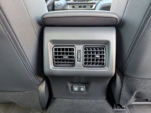 Used 2026 Toyota Camry SE image 7