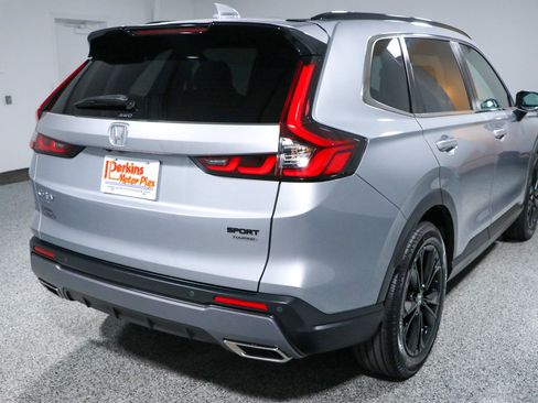 Used 2024 Honda CR-V Sport Touring image 7