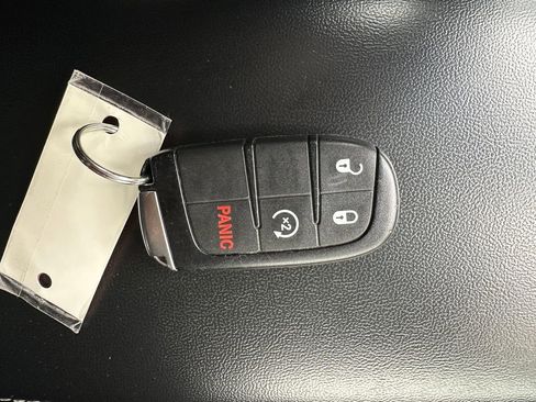 Used 2015 Dodge Journey Crossroad w/ Driver Convenience Group AWD/4WD image 8
