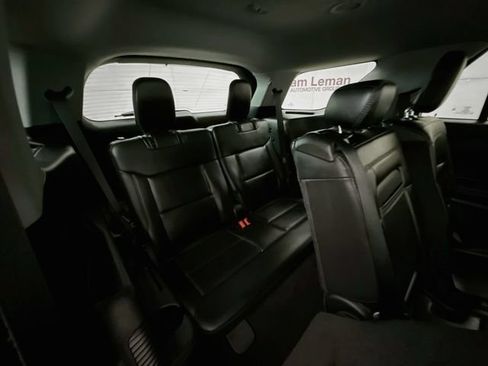 Used 2022 Ford Explorer XLT w/ Equipment Group 202A RWD image 31