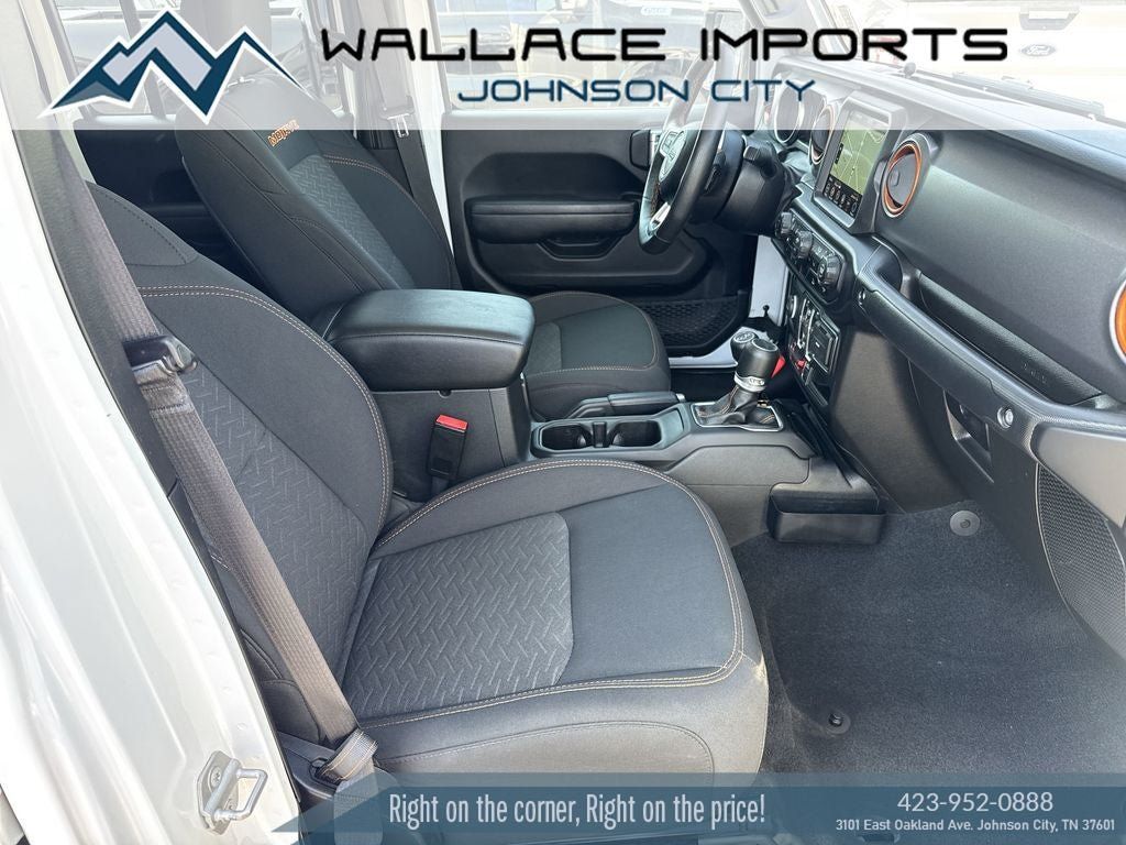 Used 2022 Jeep Gladiator Mojave w/ Cold Weather Group AWD/4WD image 39