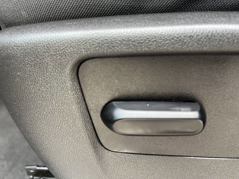 Used 2020 Chevrolet Silverado 1500 LT w/ All-Star Edition image 31