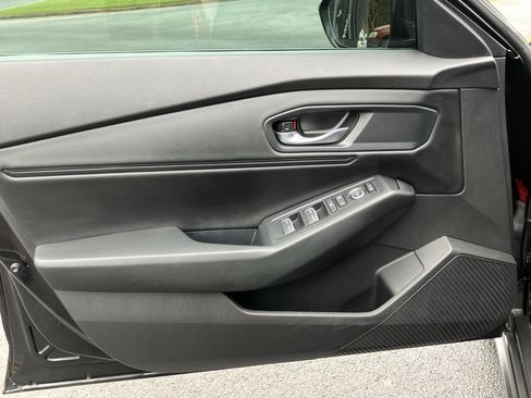 Used 2025 Honda Accord SE image 14