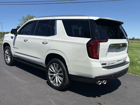 Used 2022 GMC Yukon Denali w/ Denali Ultimate Package AWD/4WD image 3