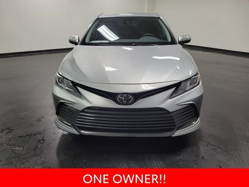 Used 2023 Toyota Camry LE FWD image 3
