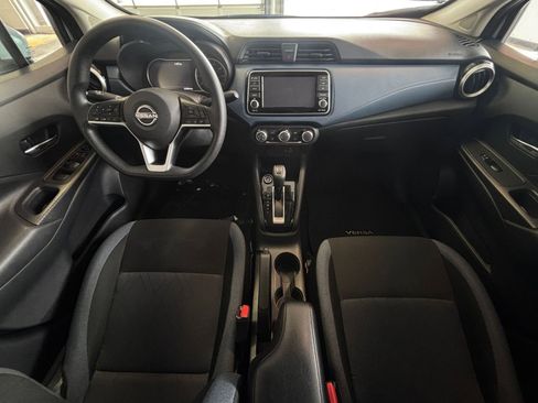 Used 2025 Nissan Versa SV FWD image 32