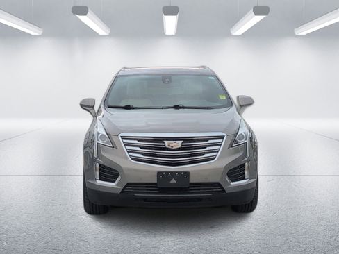 Used 2018 Cadillac XT5 Luxury w/ Driver Awareness Package image 10