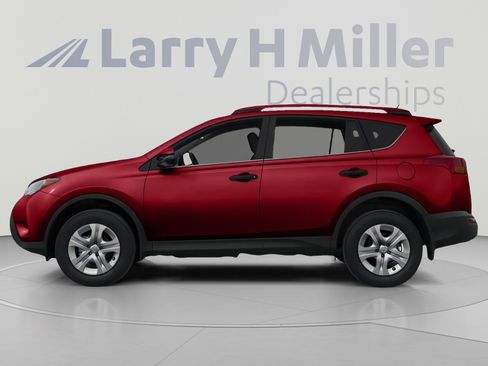 Used 2013 Toyota RAV4 XLE AWD/4WD image 3