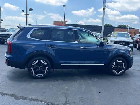 Used 2024 Kia Telluride S w/ S Sunroof Package AWD/4WD image 6