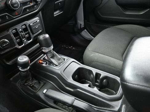 Used 2023 Jeep Wrangler Unlimited Sport AWD/4WD image 15