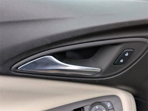 Used 2024 Buick Encore GX Preferred image 12